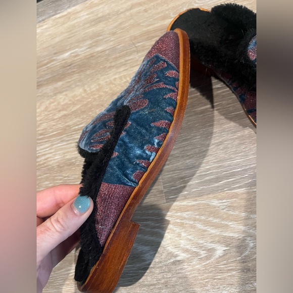 Free People Butterfly Effect Slip Mules/Slippers Wood Bottom Fur Lining Size 38 - Picture 7 of 15